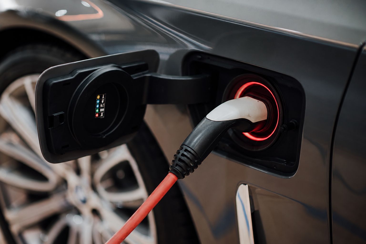 My Home EV Charger Stops Due to Voltage Fluctuations: Troubleshooting & Protection