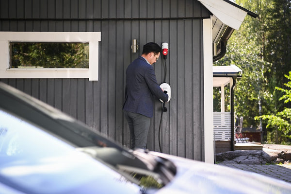 Is Your Home's Voltage Hurting Your EV Charger? A Guide to Stable Charging